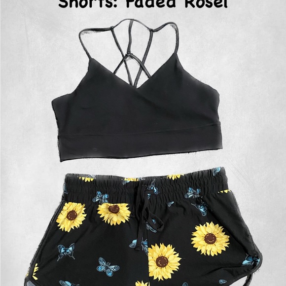 Size large bundle - Picture 2 of 3